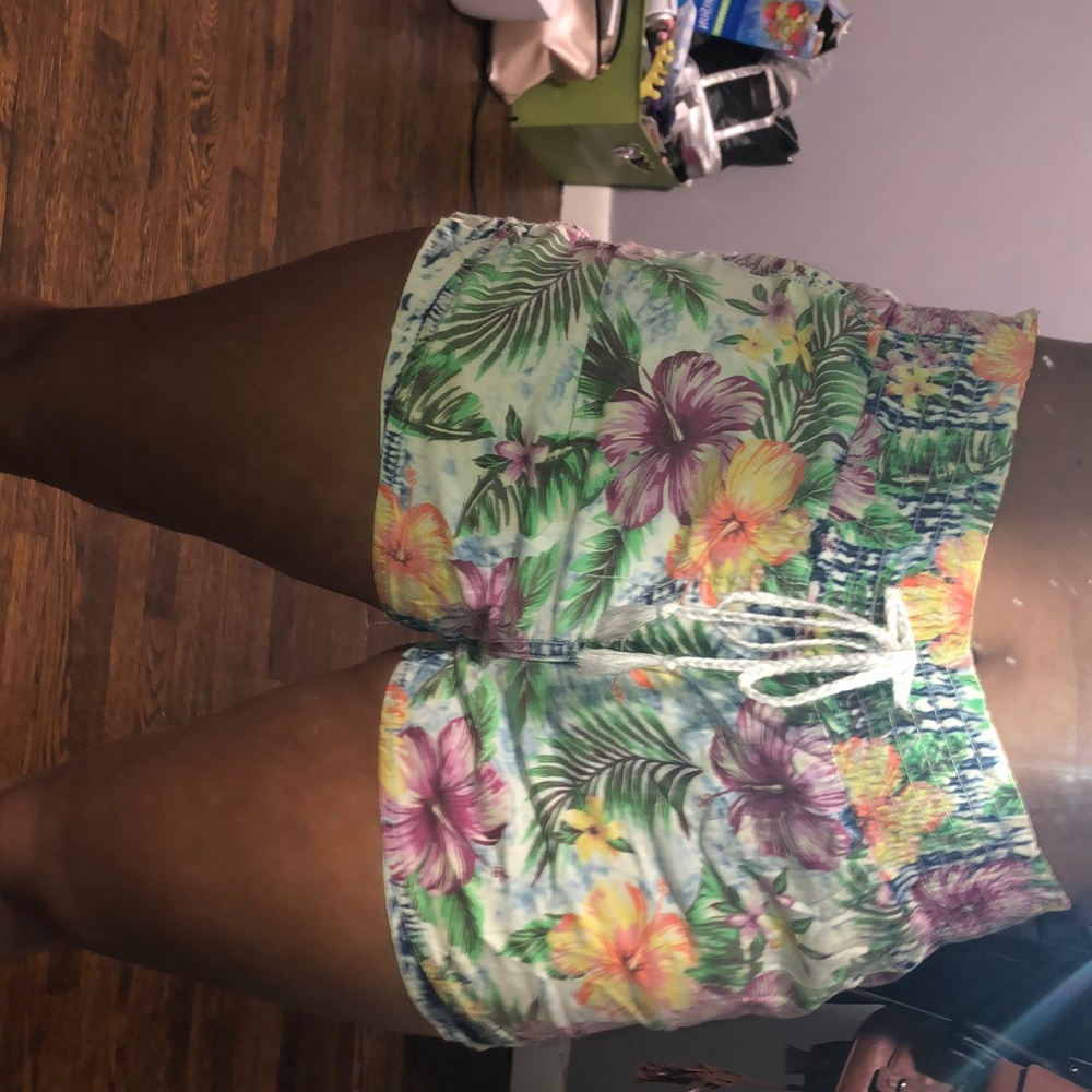 Floral comfy shorts